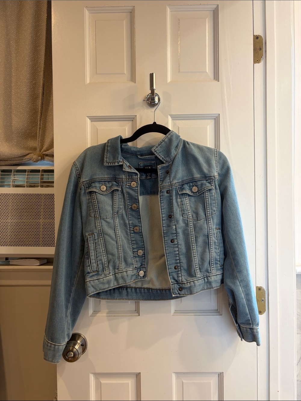 GAP Light Blue Denim Jacket Cropped Style